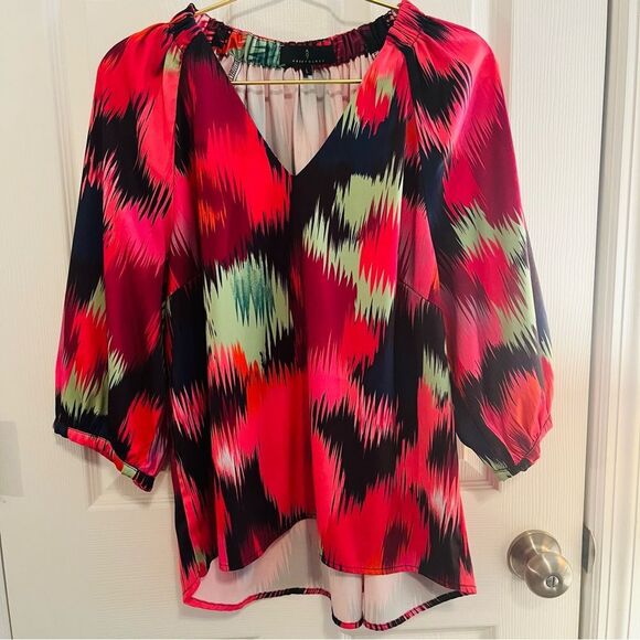 Abby Glass Vibrant Blouse - Picture 7 of 7